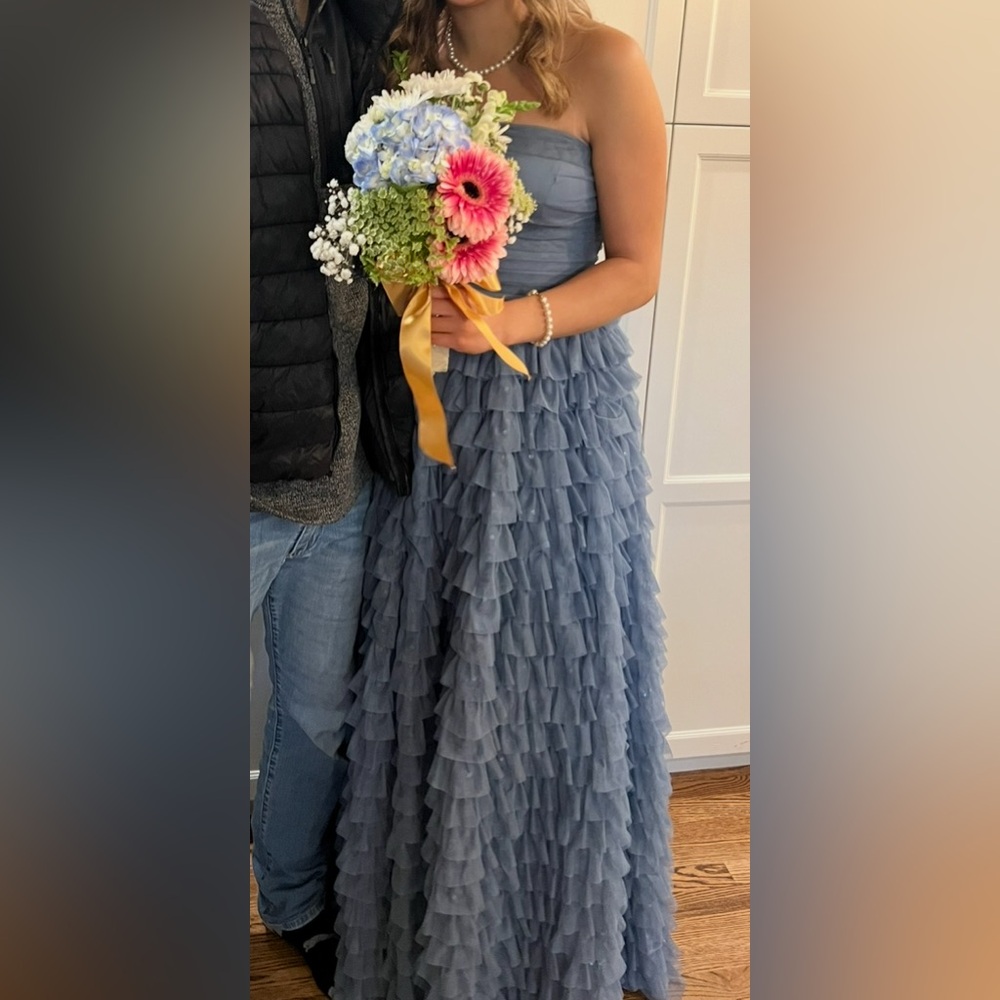 Elegant Blue Ruffled Gown size 5/6